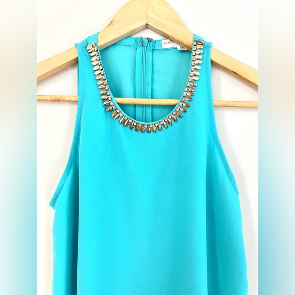 A’GACI Sleeveless Top Blouse with Rhinestone and Silver Embellishments - Picture 3 of 7